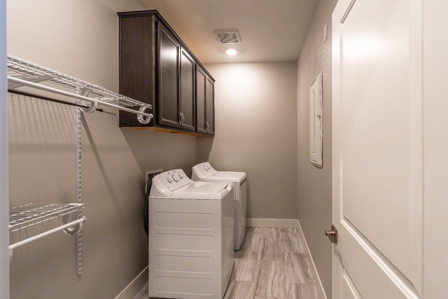 Detail Gallery Image 30 of 41 For 3080 Seaspray Walk, Sacramento,  CA 95833 - 3 Beds | 2/1 Baths