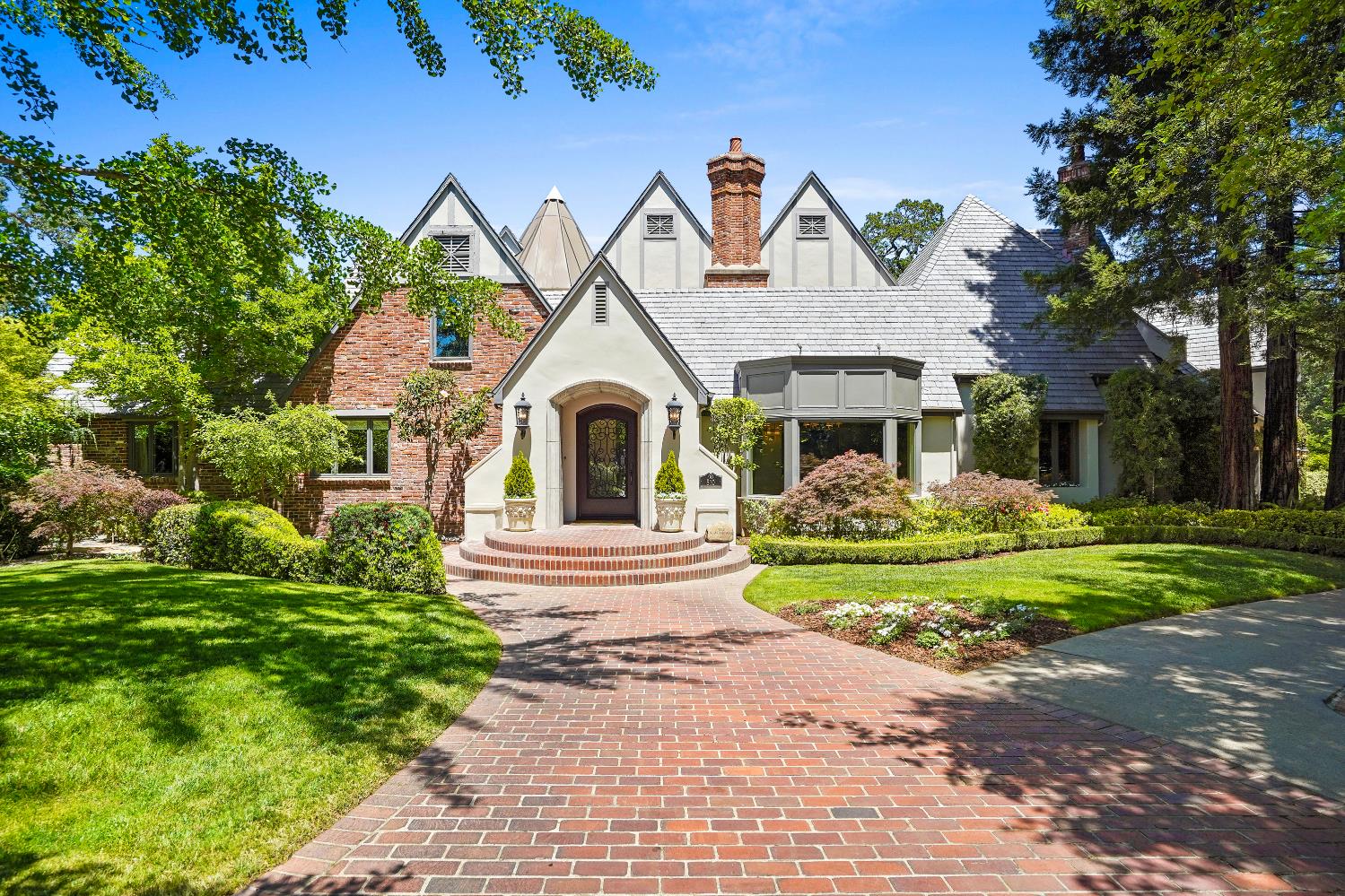 Detail Gallery Image 1 of 89 For 510 Knightsbridge Ln, Sacramento,  CA 95864 - 6 Beds | 4/1 Baths