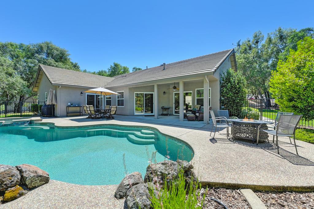 Detail Gallery Image 27 of 46 For 4301 Flying C Rd, Shingle Springs,  CA 95682 - 4 Beds | 2 Baths