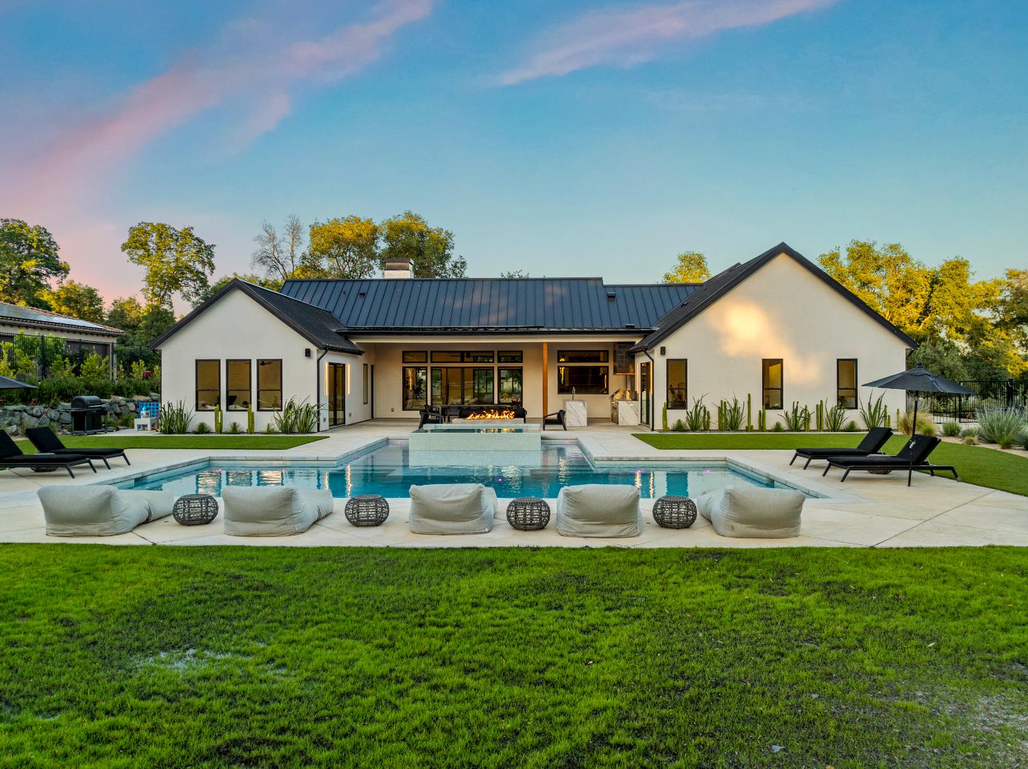Detail Gallery Image 76 of 84 For 3320 Cherokee Trl, Loomis,  CA 95650 - 5 Beds | 3/1 Baths