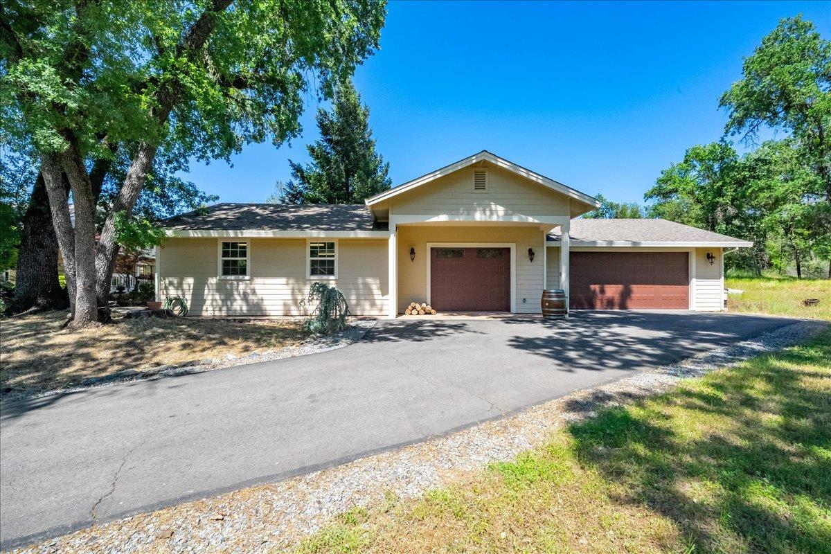 Detail Gallery Image 5 of 69 For 2951 N Shingle Rd, Shingle Springs,  CA 95682 - 3 Beds | 3 Baths