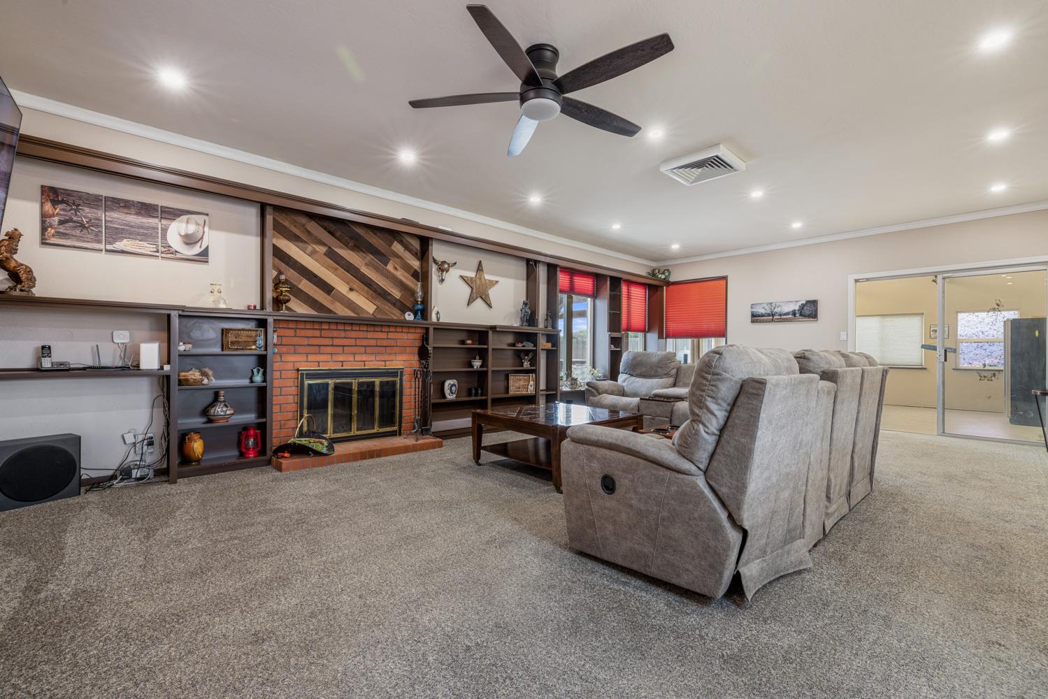 Detail Gallery Image 17 of 71 For 10501 Kimberly Dr, Manteca,  CA 95336 - 4 Beds | 3/1 Baths