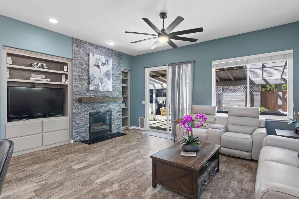 Detail Gallery Image 15 of 44 For 2833 Buckskin Way, Riverbank,  CA 95367 - 4 Beds | 2 Baths