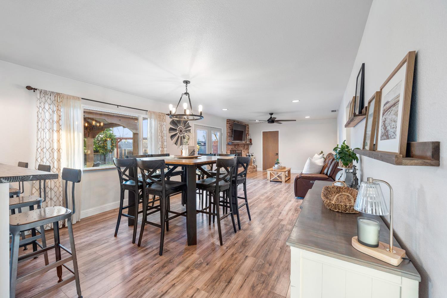 Detail Gallery Image 14 of 36 For 4519 Onyx Way, Carmichael,  CA 95608 - 3 Beds | 2 Baths