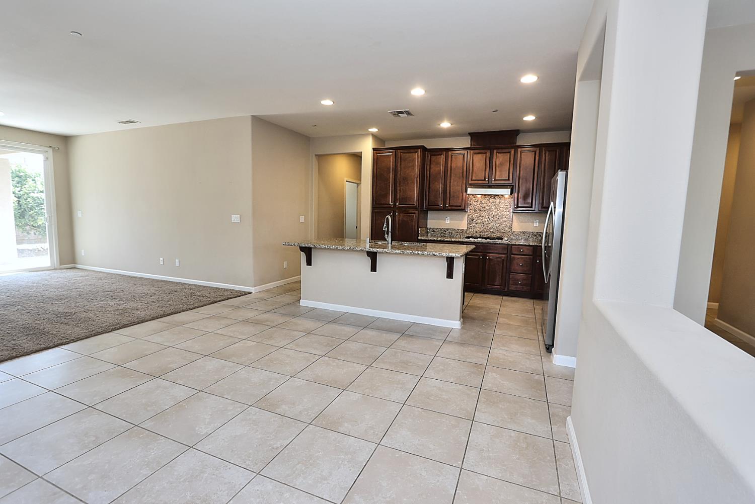 Detail Gallery Image 16 of 57 For 8012 Spiess Ct, Elk Grove,  CA 95757 - 4 Beds | 2 Baths