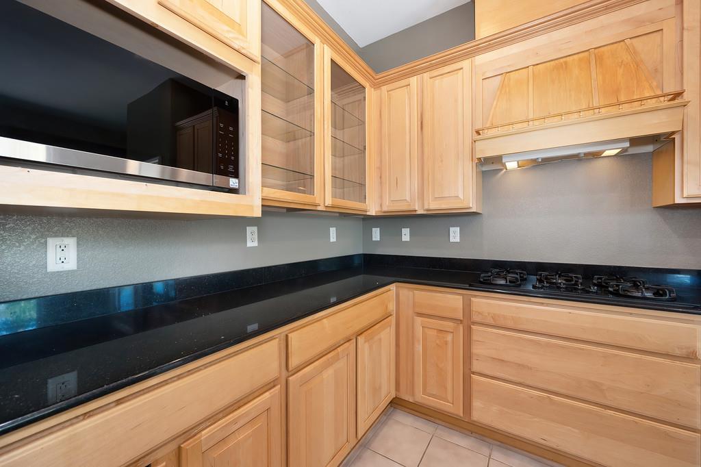 Detail Gallery Image 30 of 87 For 5729 Northborough Dr, Sacramento,  CA 95835 - 4 Beds | 3/1 Baths