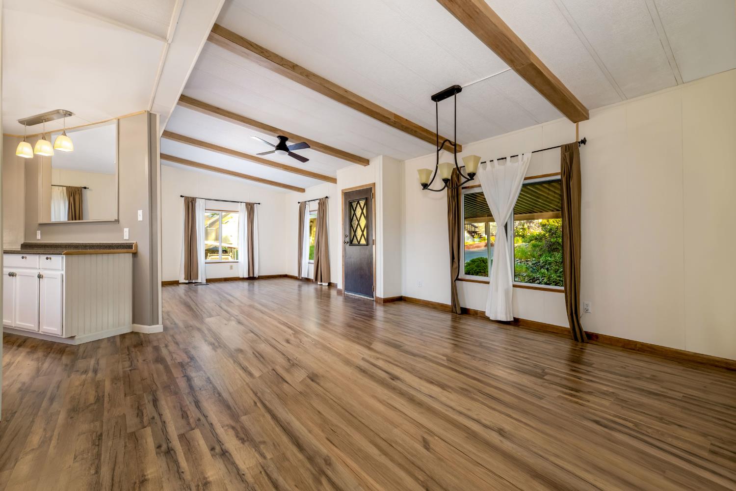 Detail Gallery Image 15 of 51 For 1567 Mulberry Dr, Grass Valley,  CA 95945 - 2 Beds | 2 Baths