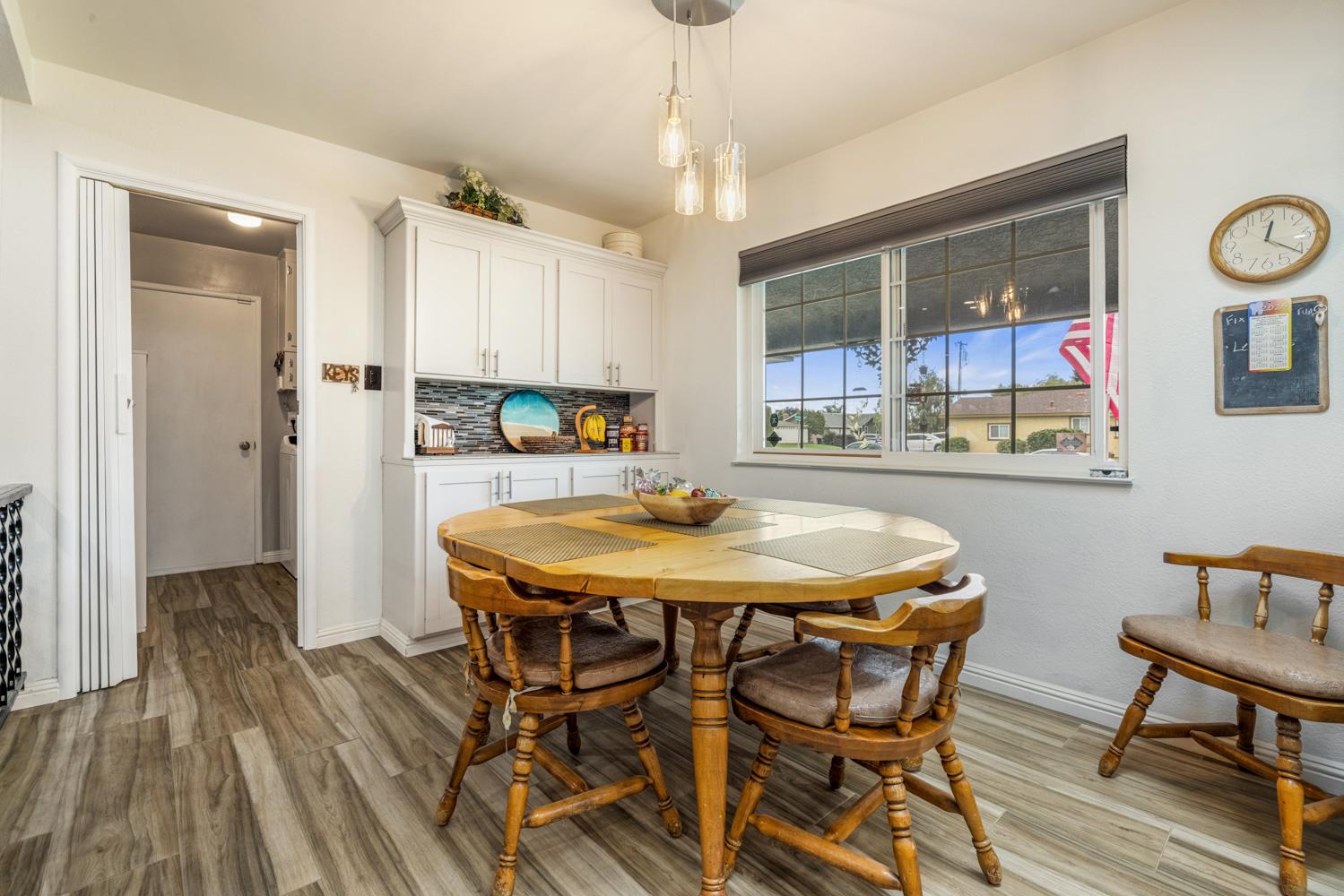 Detail Gallery Image 12 of 71 For 10501 Kimberly Dr, Manteca,  CA 95336 - 4 Beds | 3/1 Baths
