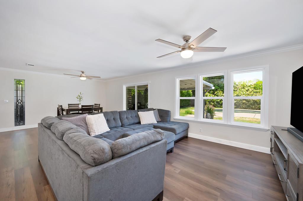 Detail Gallery Image 11 of 50 For 9217 Rock Canyon Way, Orangevale,  CA 95662 - 3 Beds | 2 Baths