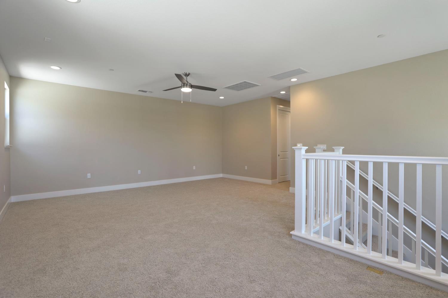 Detail Gallery Image 24 of 34 For 2176 Enchantment Dr, Manteca,  CA 95337 - 3 Beds | 2/1 Baths