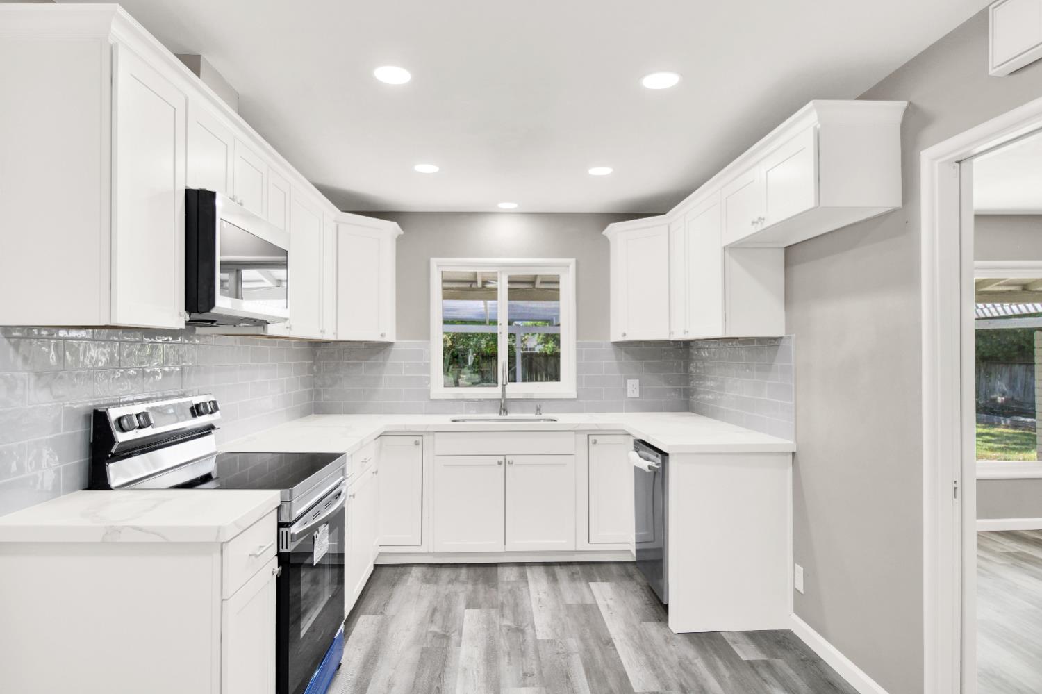 Detail Gallery Image 11 of 49 For 1523 Overholtzer Dr, Modesto,  CA 95355 - 3 Beds | 1 Baths