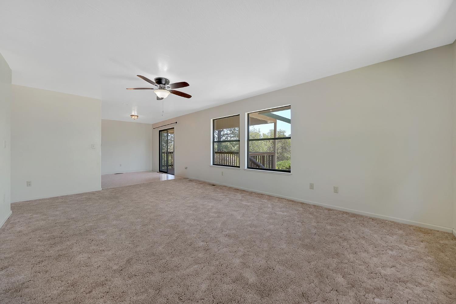 Detail Gallery Image 10 of 61 For 6816 Italian Vista Ct, Mokelumne Hill,  CA 95245 - 3 Beds | 2 Baths