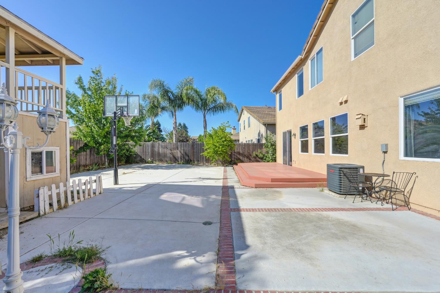 Detail Gallery Image 35 of 42 For 10112 Nebbiolo Ct, Elk Grove,  CA 95624 - 4 Beds | 3 Baths