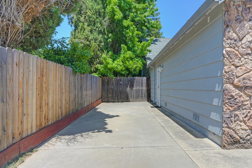 Detail Gallery Image 6 of 50 For 9217 Rock Canyon Way, Orangevale,  CA 95662 - 3 Beds | 2 Baths