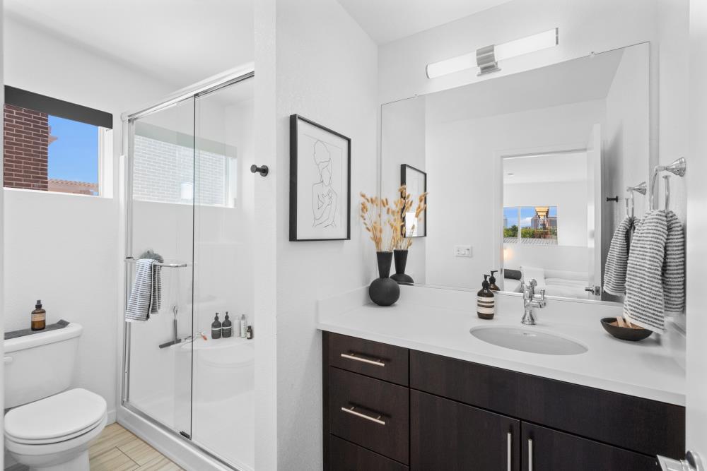 Detail Gallery Image 36 of 73 For 451 Tailoff Ln #401,  Sacramento,  CA 95818 - 2 Beds | 3 Baths