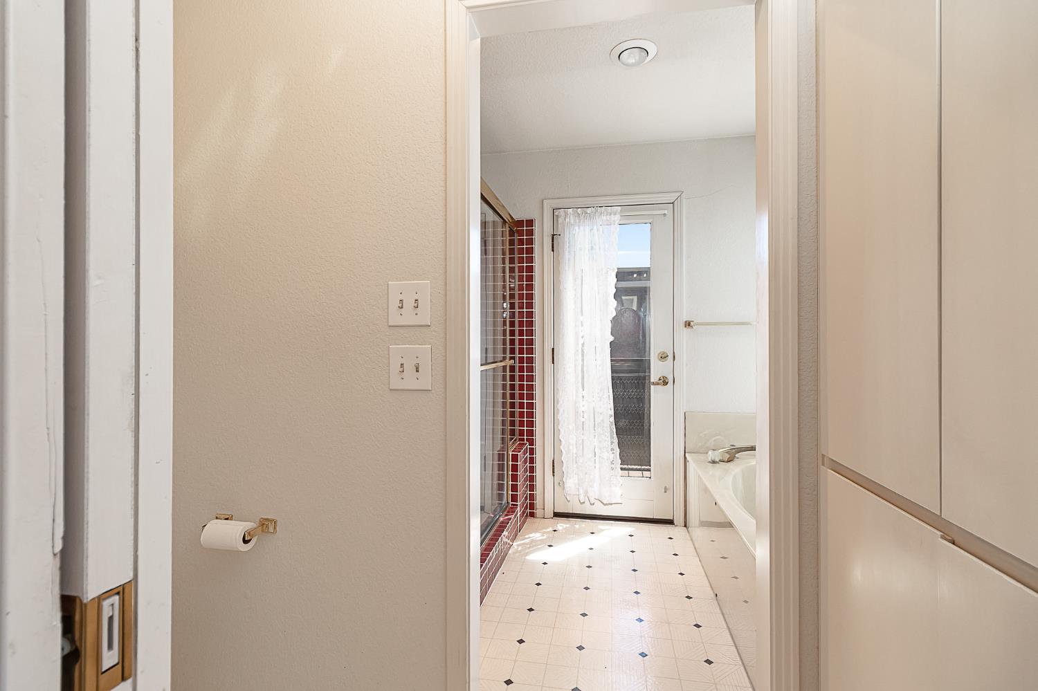 Detail Gallery Image 30 of 35 For 2508 Hilversum Ln, Modesto,  CA 95356 - 5 Beds | 3/1 Baths