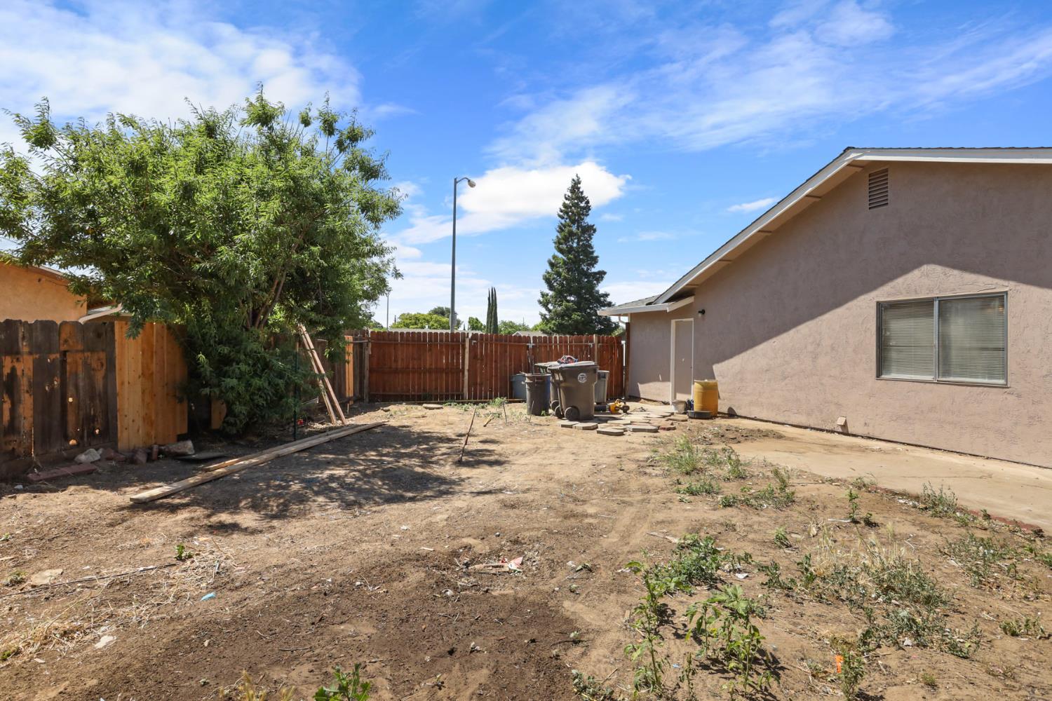 Detail Gallery Image 32 of 32 For 998 Pfister Pl, Manteca,  CA 95336 - 3 Beds | 2 Baths