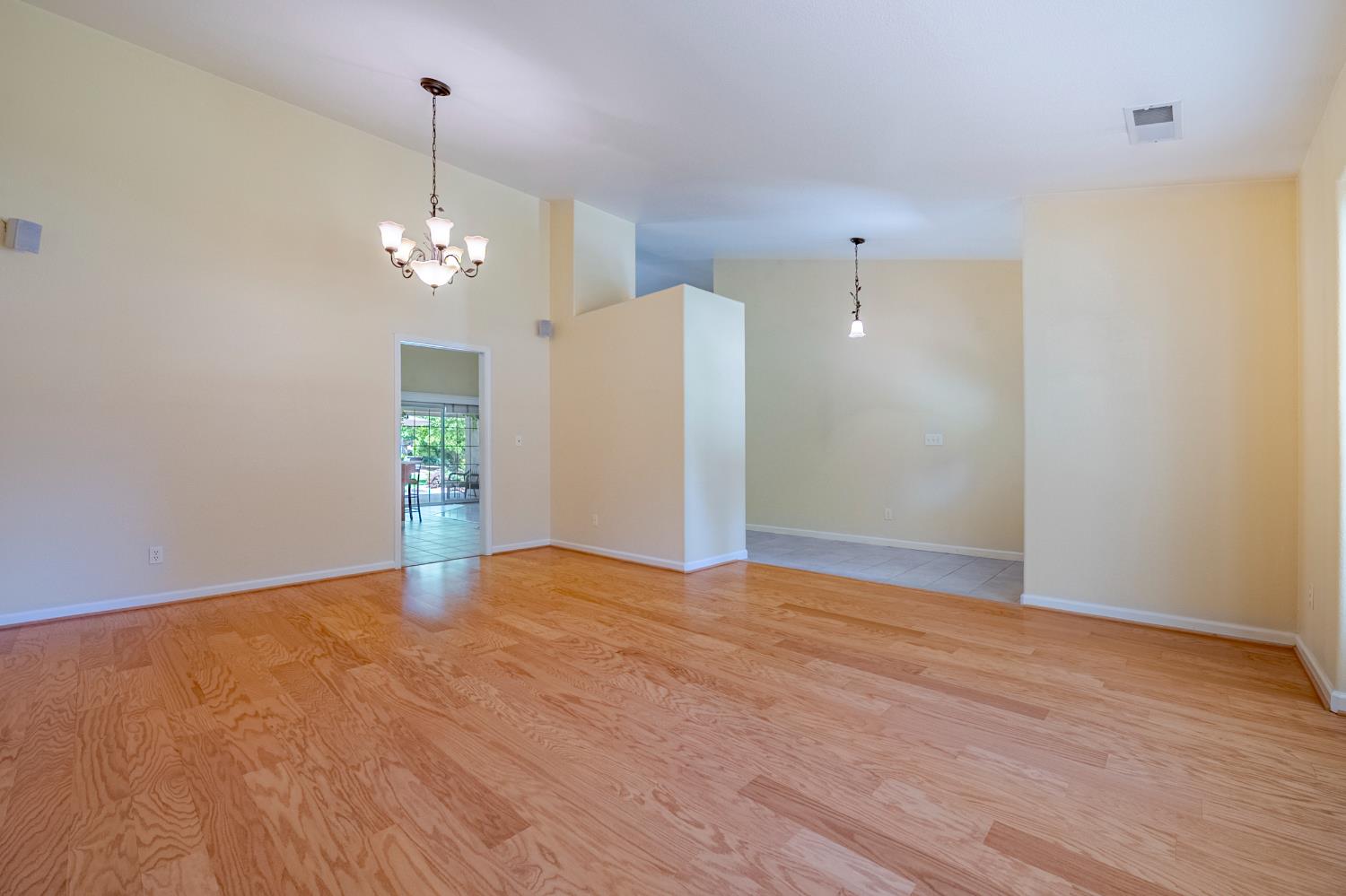 Detail Gallery Image 19 of 53 For 3247 Willow Run Dr, Merced,  CA 95340 - 4 Beds | 2/1 Baths