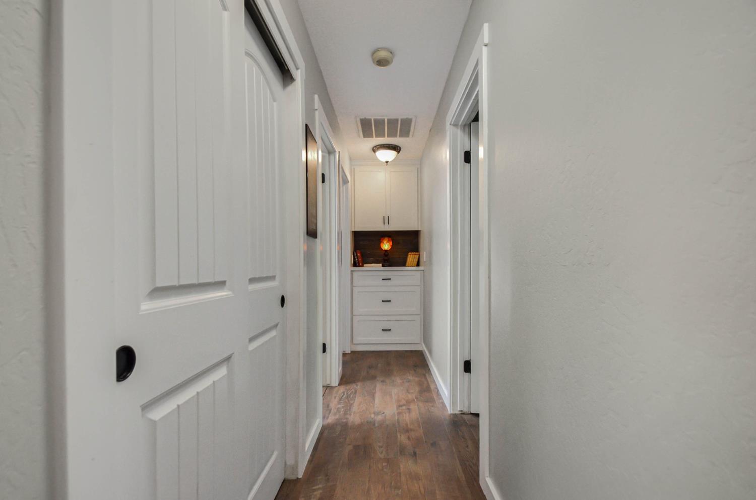 Detail Gallery Image 20 of 68 For 10376 Tabeaud Rd, Pine Grove,  CA 95665 - 3 Beds | 3 Baths