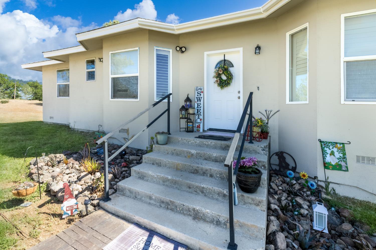 Detail Gallery Image 1 of 63 For 2570 N Mine Rd, Somerset,  CA 95684 - 5 Beds | 4 Baths