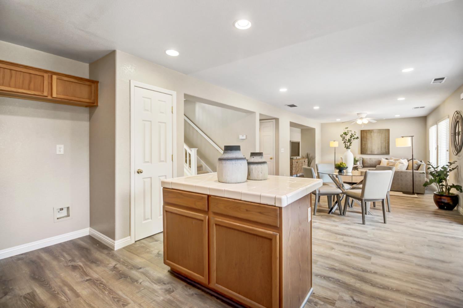Detail Gallery Image 24 of 44 For 205 Dover Ct, Lincoln,  CA 95648 - 4 Beds | 2/1 Baths
