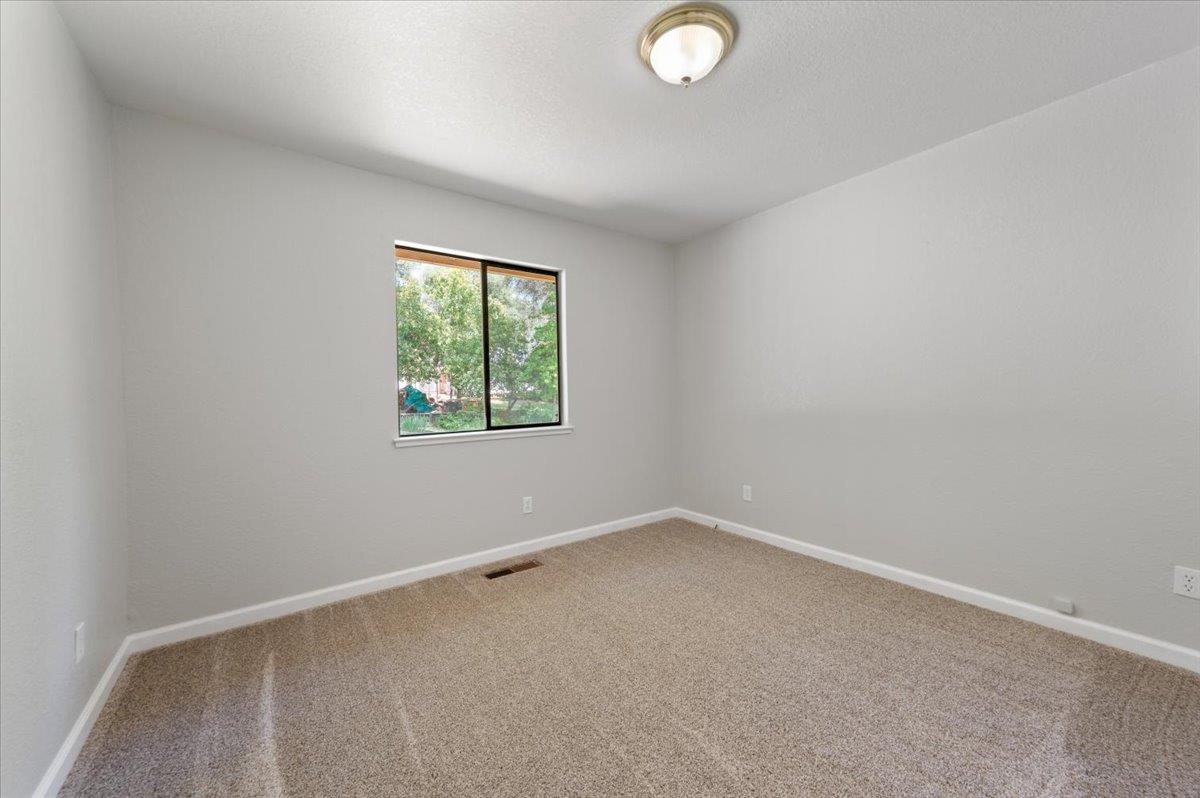 Detail Gallery Image 21 of 48 For 11216 Bobolink Way, Auburn,  CA 95602 - 3 Beds | 2 Baths