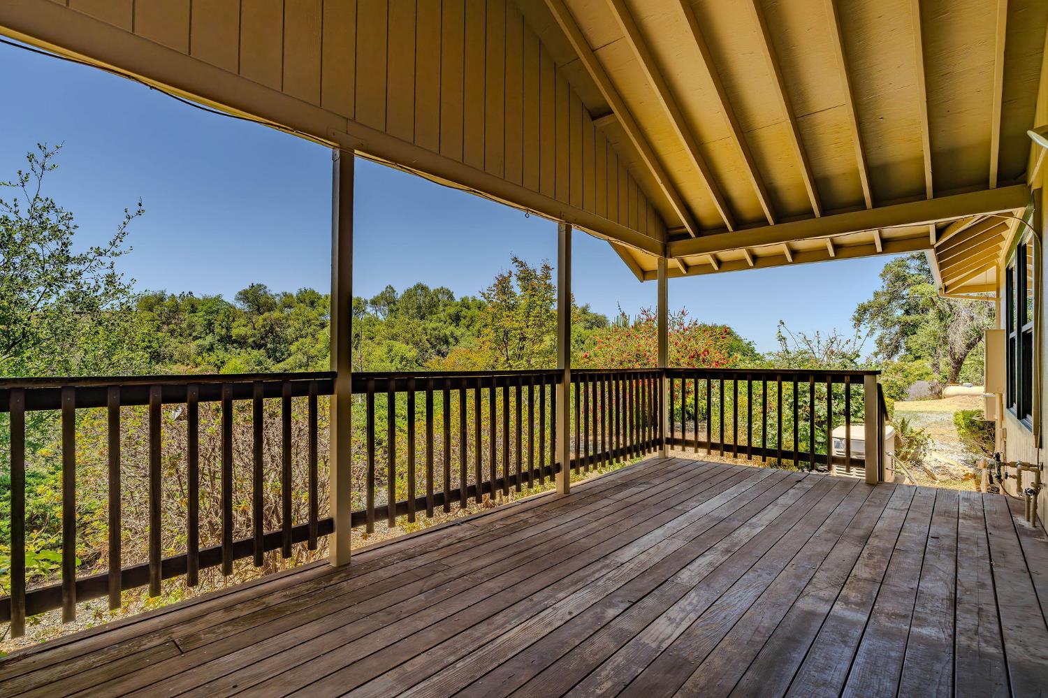 Detail Gallery Image 35 of 61 For 6816 Italian Vista Ct, Mokelumne Hill,  CA 95245 - 3 Beds | 2 Baths