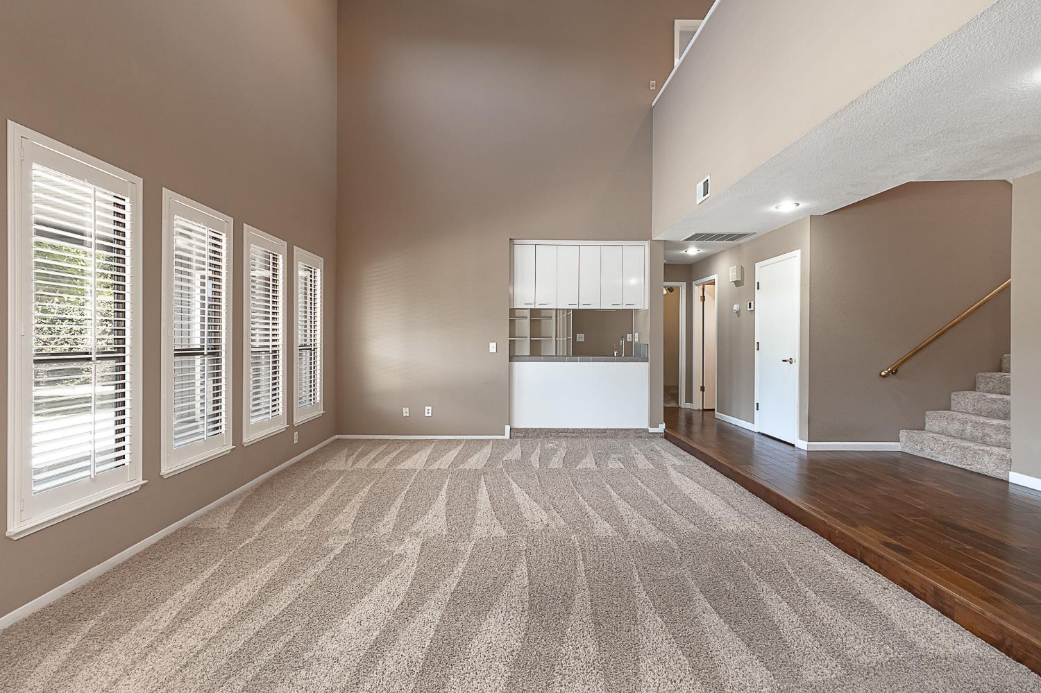 Detail Gallery Image 8 of 35 For 2508 Hilversum Ln, Modesto,  CA 95356 - 5 Beds | 3/1 Baths