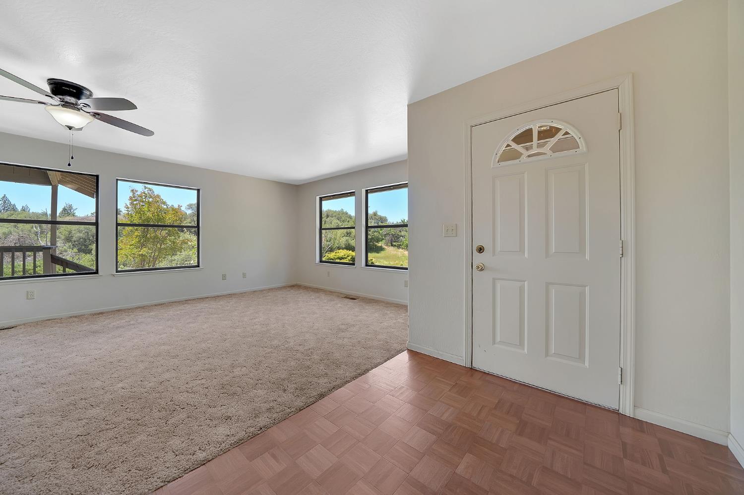 Detail Gallery Image 8 of 61 For 6816 Italian Vista Ct, Mokelumne Hill,  CA 95245 - 3 Beds | 2 Baths