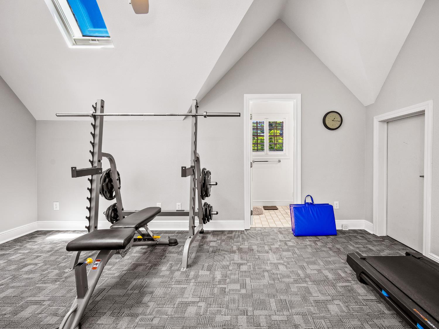 Detail Gallery Image 36 of 85 For 6809 Stanley Ave, Carmichael,  CA 95608 - 5 Beds | 4 Baths