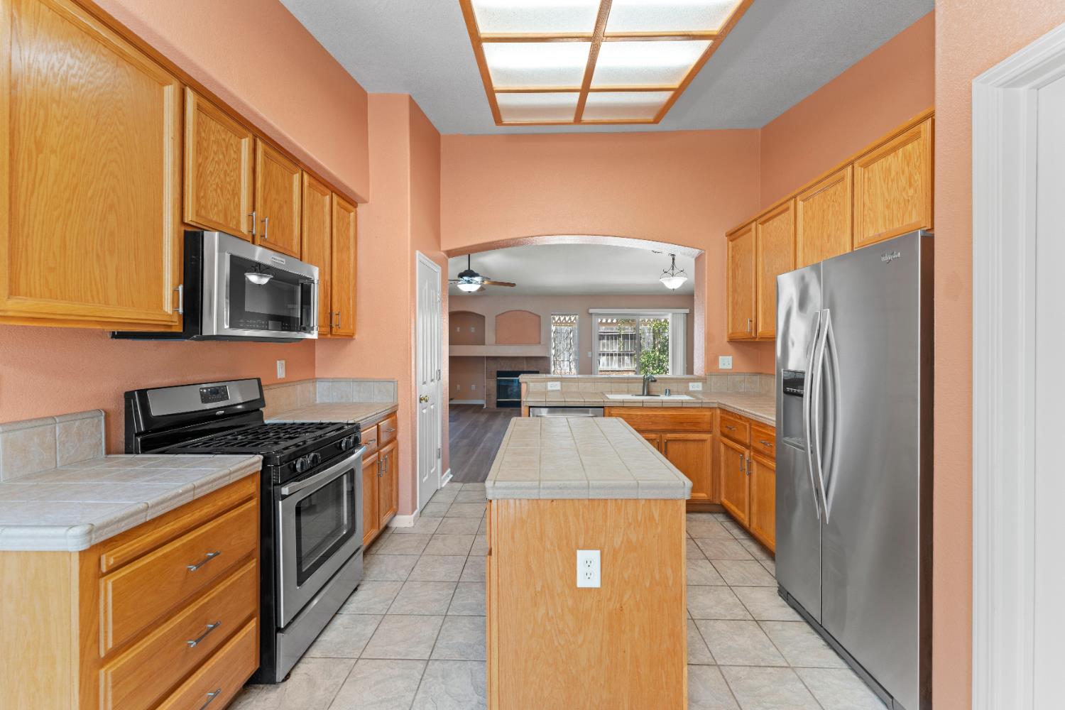 Detail Gallery Image 11 of 35 For 807 Harding Pl, Wheatland,  CA 95692 - 3 Beds | 2 Baths