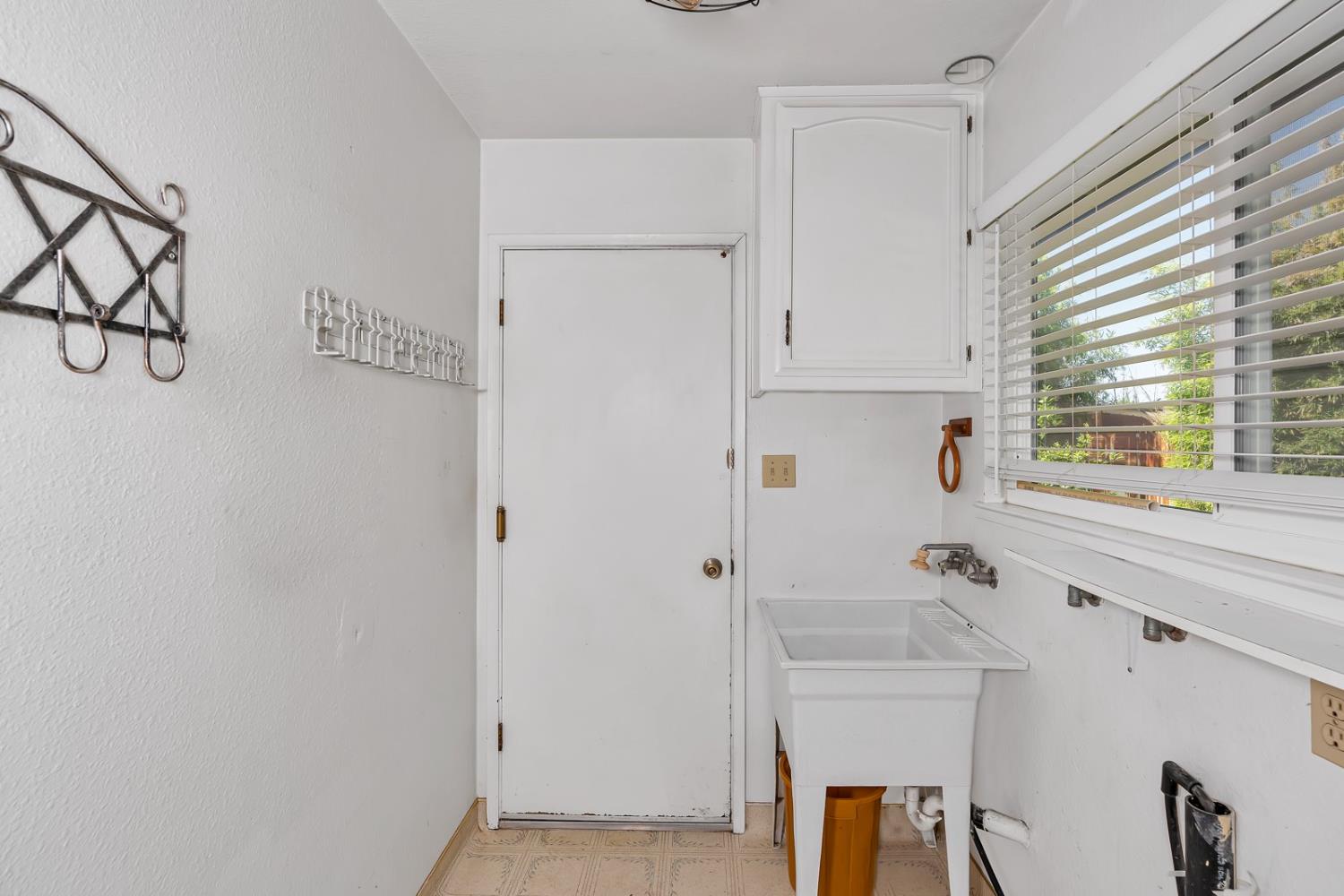 Detail Gallery Image 21 of 44 For 373 Foxmeadow Way, Los Banos,  CA 93635 - 4 Beds | 2 Baths