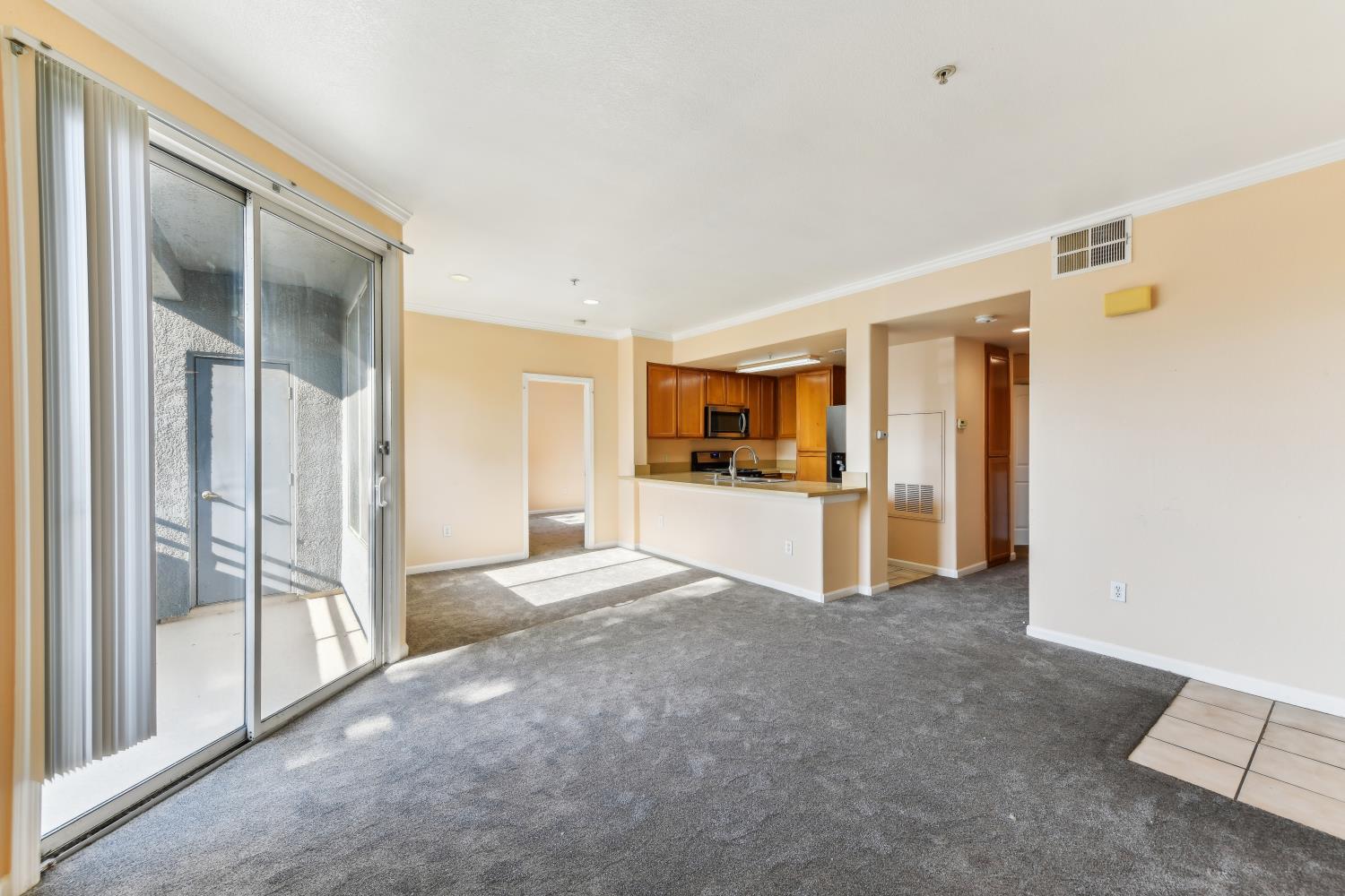 Photo #7: 225065407 Listing: Photo #7