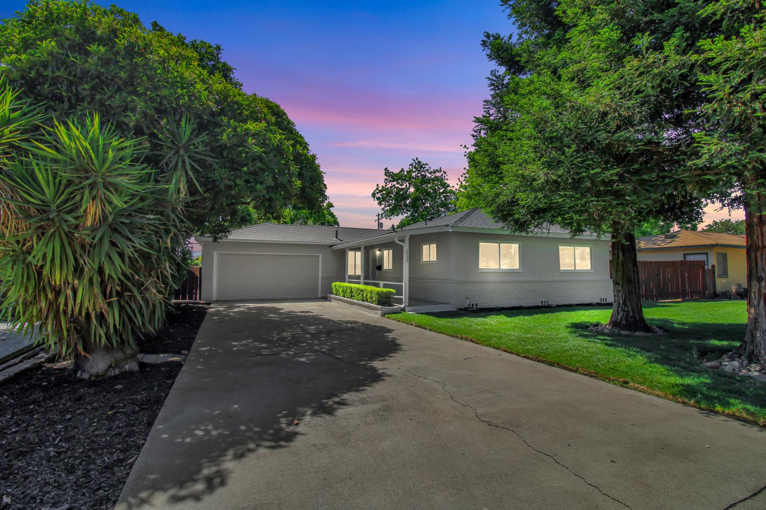 Detail Gallery Image 3 of 49 For 1523 Overholtzer Dr, Modesto,  CA 95355 - 3 Beds | 1 Baths