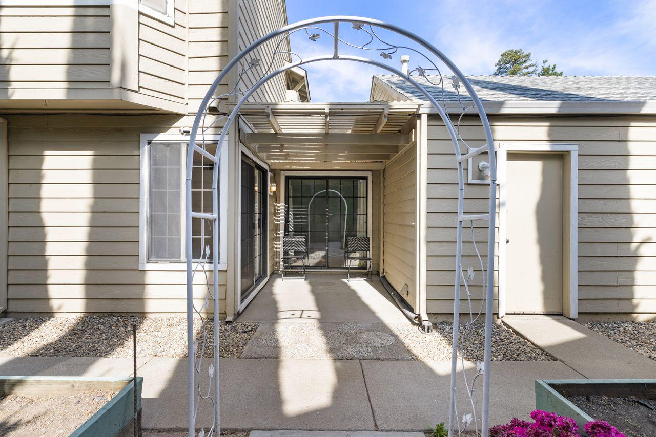 Detail Gallery Image 12 of 37 For 7 Whitecap Ct, Sacramento,  CA 95833 - 3 Beds | 2 Baths