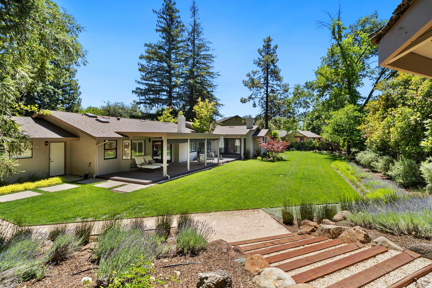 Detail Gallery Image 68 of 82 For 5910 River Glen Court, Carmichael,  CA 95608 - 4 Beds | 2/1 Baths