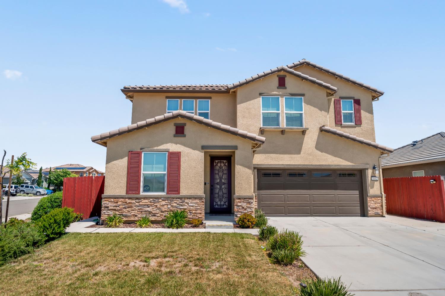 Detail Gallery Image 3 of 52 For 1602 Oleander Ave, Manteca,  CA 95337 - 5 Beds | 3 Baths