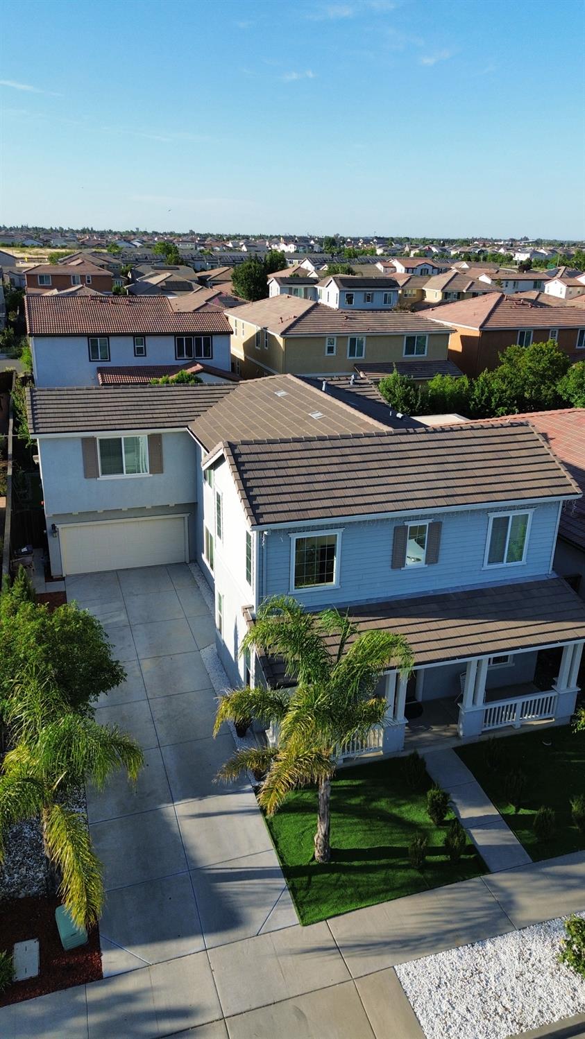 Detail Gallery Image 42 of 45 For 2015 Davis St, Woodland,  CA 95776 - 5 Beds | 3 Baths