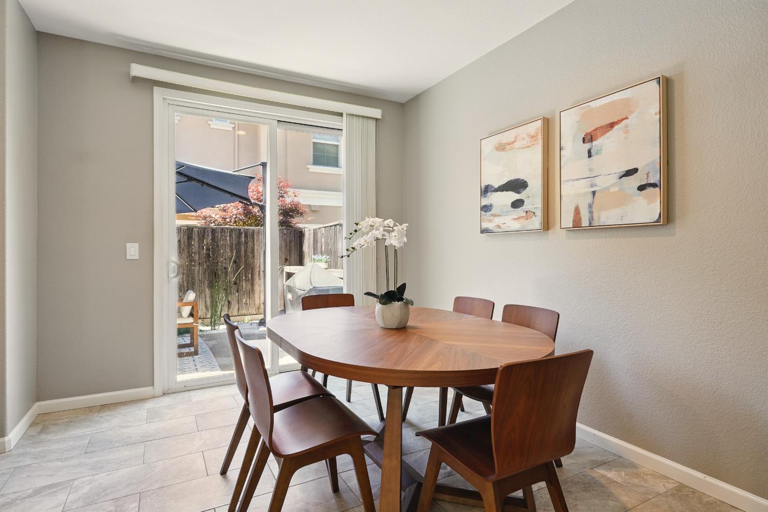 Detail Gallery Image 8 of 34 For 1600 Kentucky Way, Rocklin,  CA 95765 - 2 Beds | 2/1 Baths