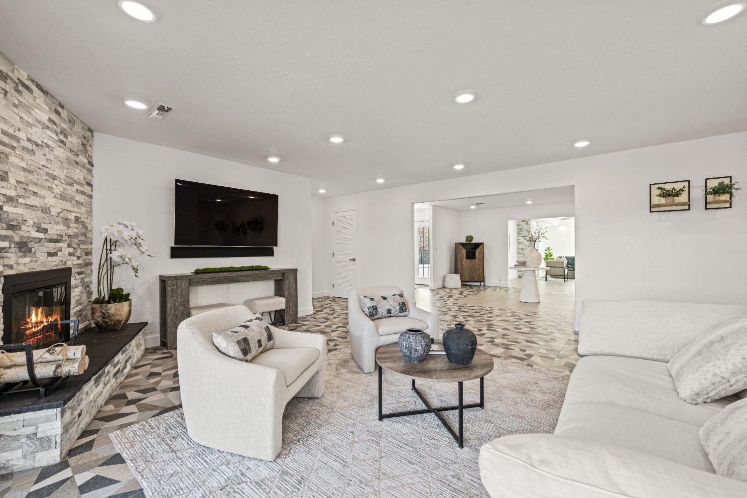 Detail Gallery Image 16 of 94 For 6615 Arabian Cir, Granite Bay,  CA 95746 - 5 Beds | 3 Baths