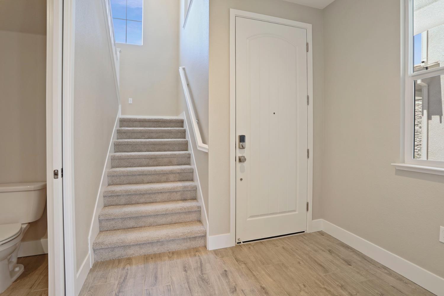 Detail Gallery Image 20 of 34 For 2176 Enchantment Dr, Manteca,  CA 95337 - 3 Beds | 2/1 Baths