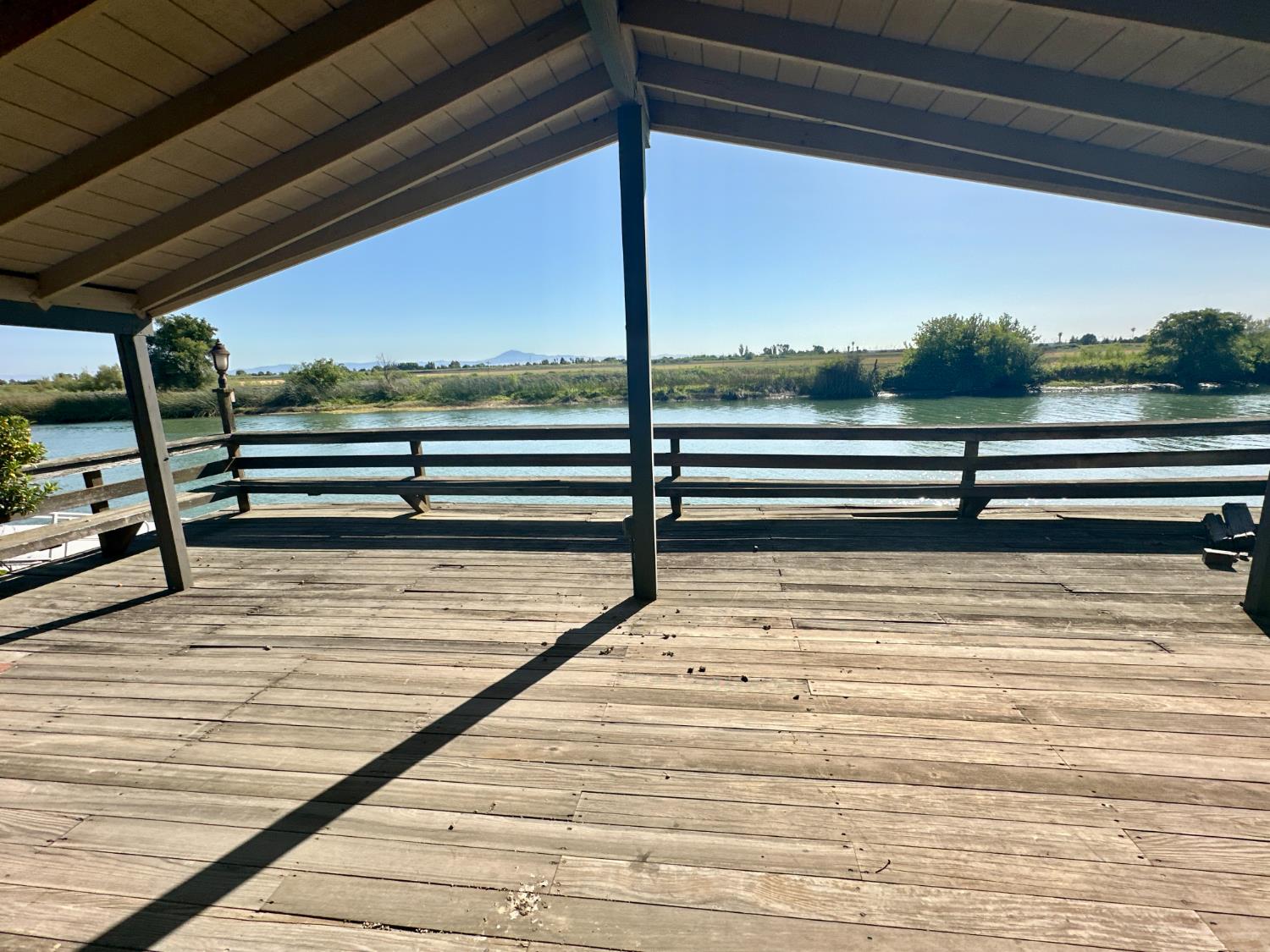 Detail Gallery Image 3 of 31 For 156 Oxbow Marina Dr, Isleton,  CA 95641 - 2 Beds | 2 Baths