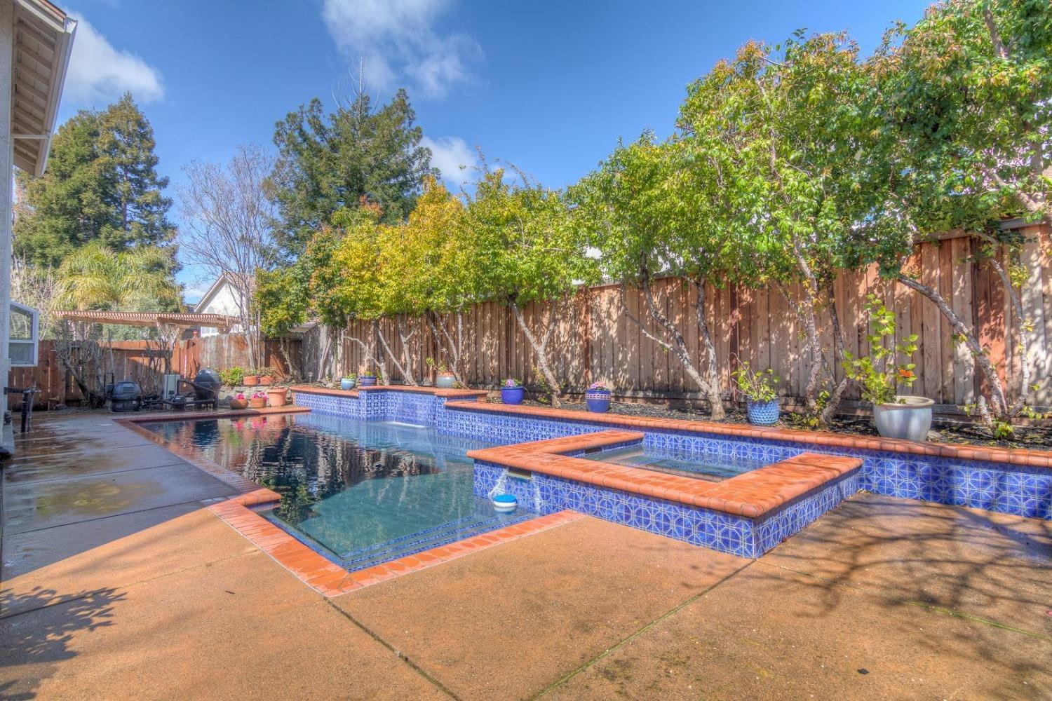 Detail Gallery Image 28 of 52 For 3047 Strand Rd, Rocklin,  CA 95765 - 4 Beds | 2/1 Baths