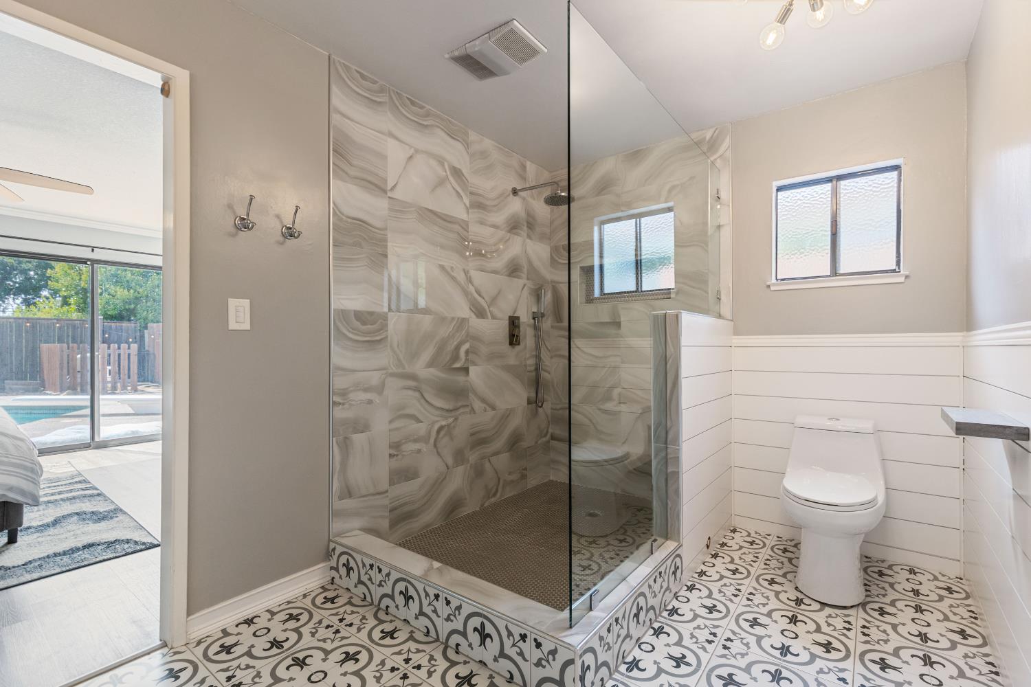 Detail Gallery Image 21 of 70 For 3201 Kaiser Way, Carmichael,  CA 95608 - 4 Beds | 3 Baths