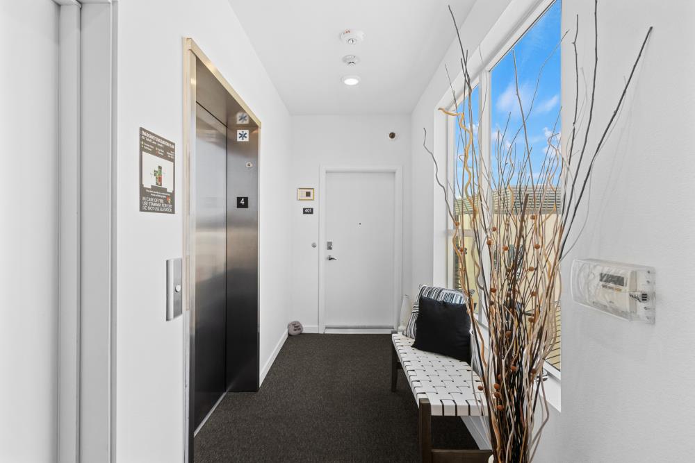 Detail Gallery Image 52 of 73 For 451 Tailoff Ln #401,  Sacramento,  CA 95818 - 2 Beds | 3 Baths