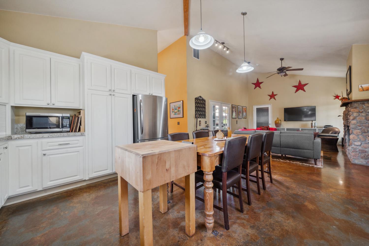 Detail Gallery Image 12 of 73 For 11321 New York Ranch Rd, Jackson,  CA 95642 - 3 Beds | 2/1 Baths
