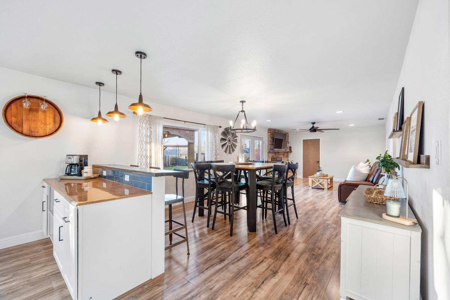 Detail Gallery Image 12 of 36 For 4519 Onyx Way, Carmichael,  CA 95608 - 3 Beds | 2 Baths