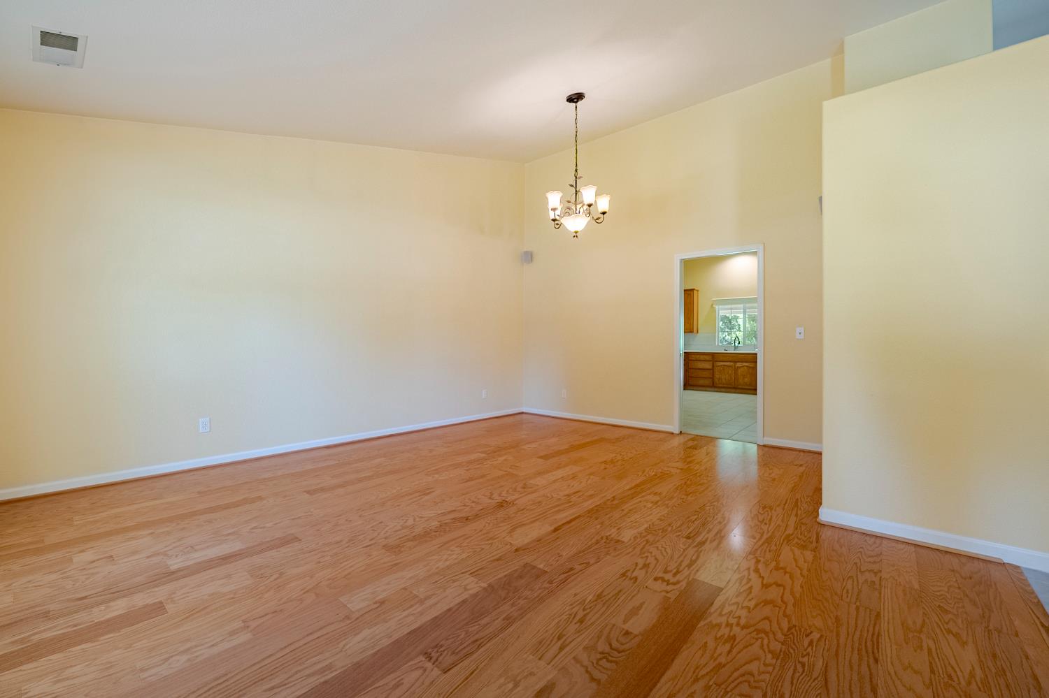 Detail Gallery Image 18 of 53 For 3247 Willow Run Dr, Merced,  CA 95340 - 4 Beds | 2/1 Baths