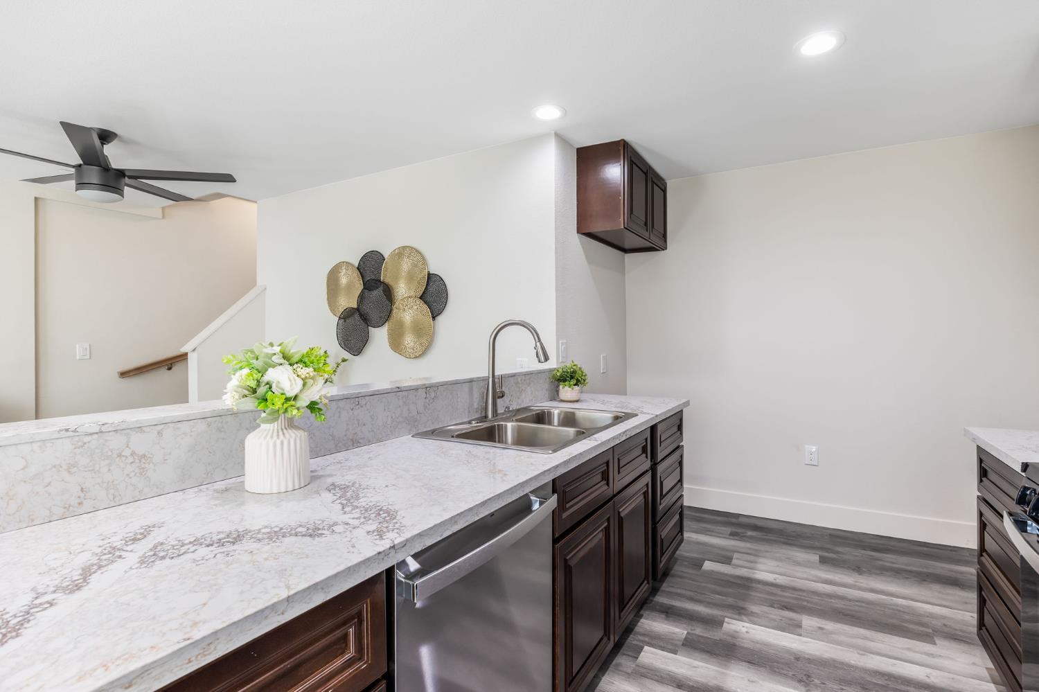Detail Gallery Image 12 of 81 For 2409 Cava Ct, Sacramento,  CA 95825 - – Beds | – Baths