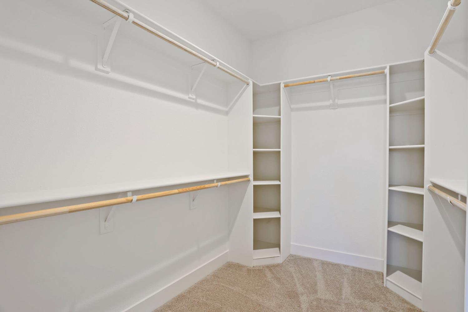 Detail Gallery Image 18 of 34 For 2176 Enchantment Dr, Manteca,  CA 95337 - 3 Beds | 2/1 Baths